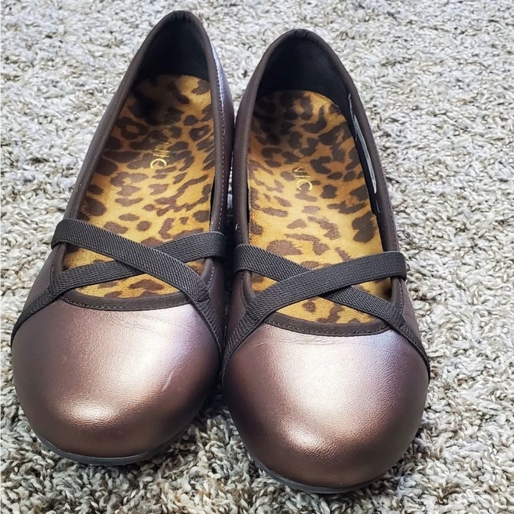 Vionic Metallic Brown Ballet Flats